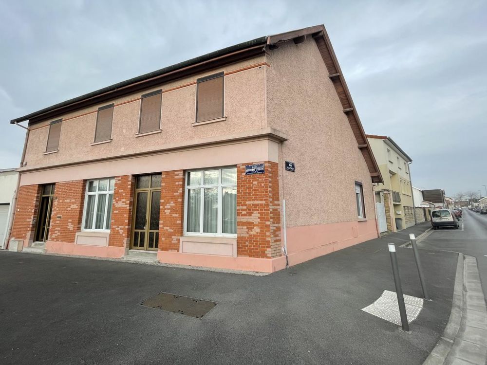 maison 6 pièces avec garage et jardinet