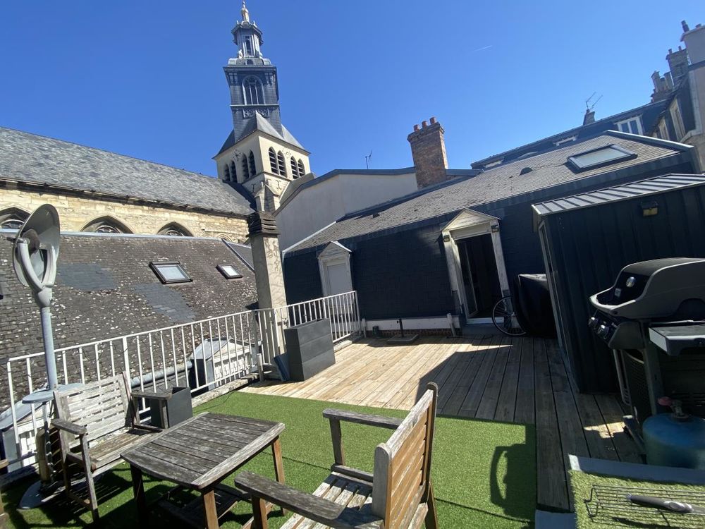 Dernier étage, appartement duplex avec terrasse