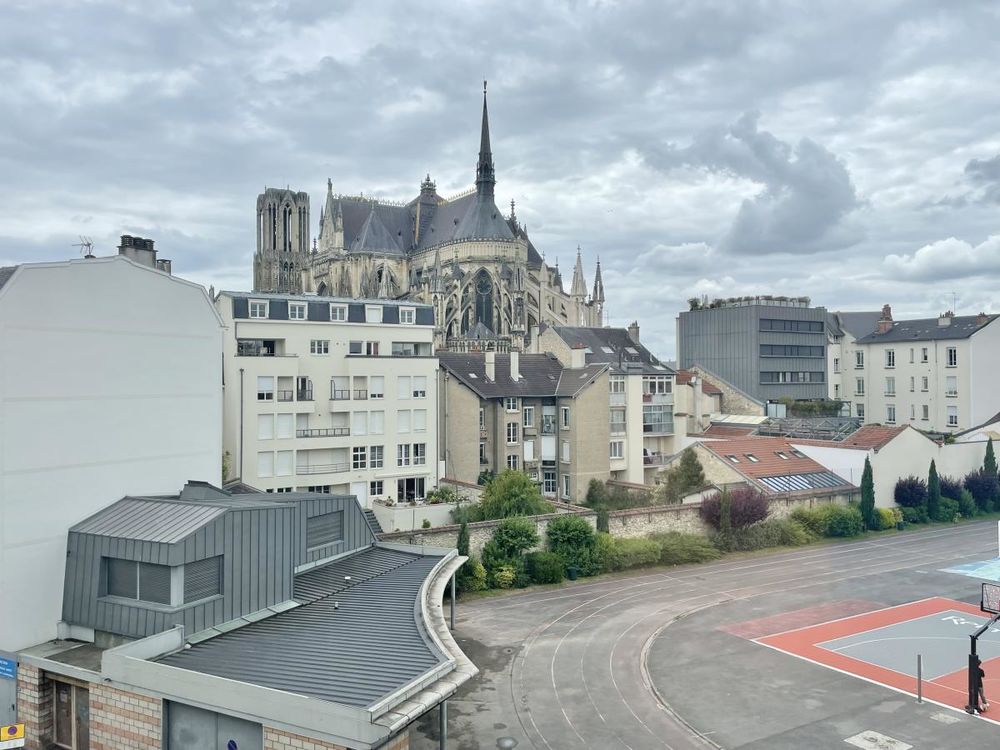 Appartement 5 pièces secteur Cathédrale