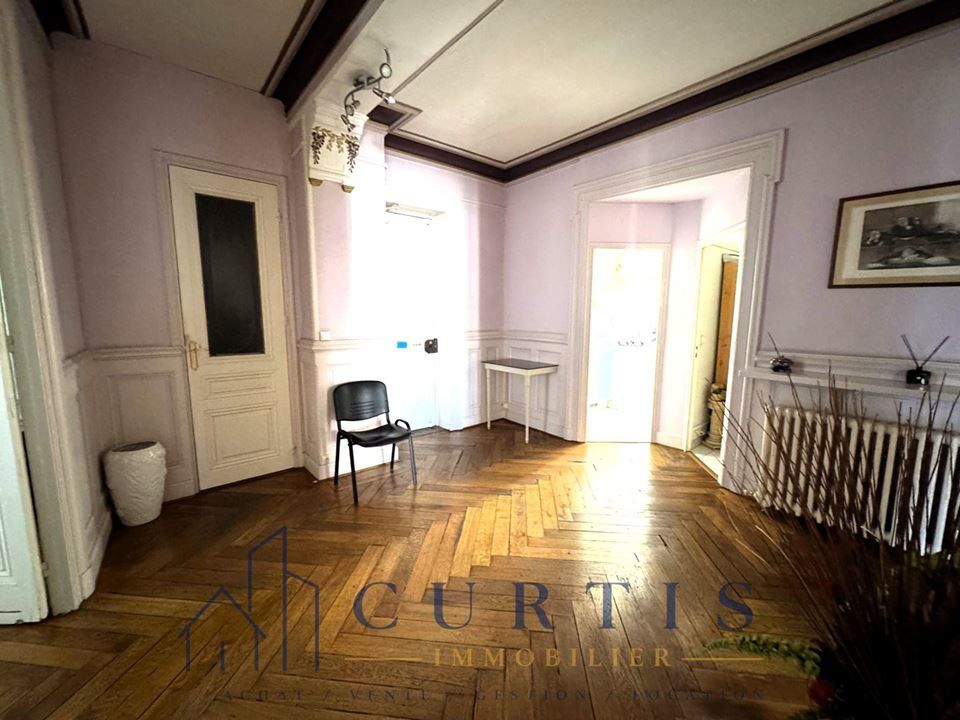 Appartement - 149.7m ²
