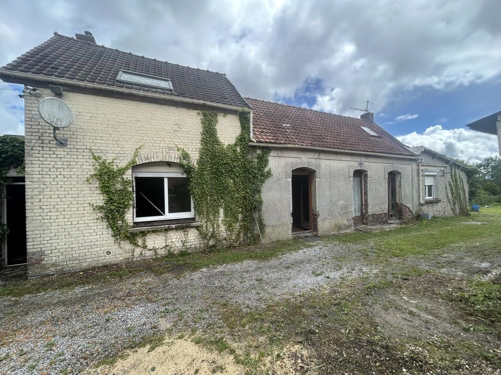 MAISON INDIVIDUELLE A RENIOVER A VENDRE A VILLERS GUISLAIN