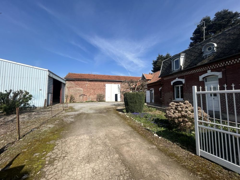 Corps de ferme à vendre à VILLERS-GUISLAIN