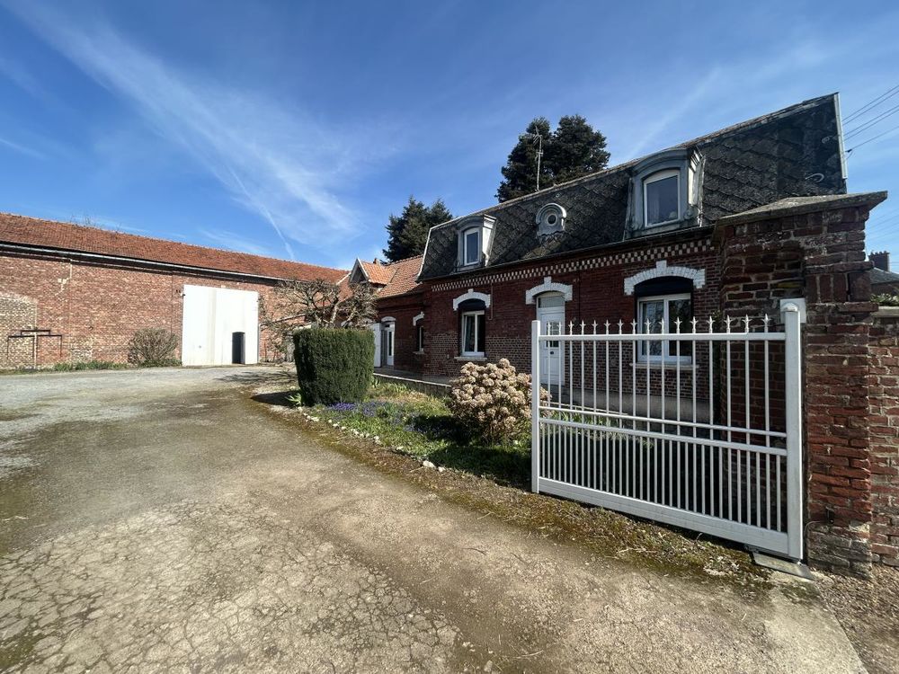 Corps de ferme à vendre à VILLERS-GUISLAIN