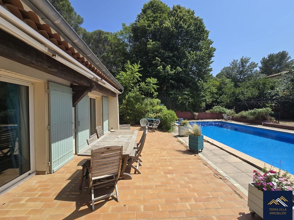 T5 - 225m ²