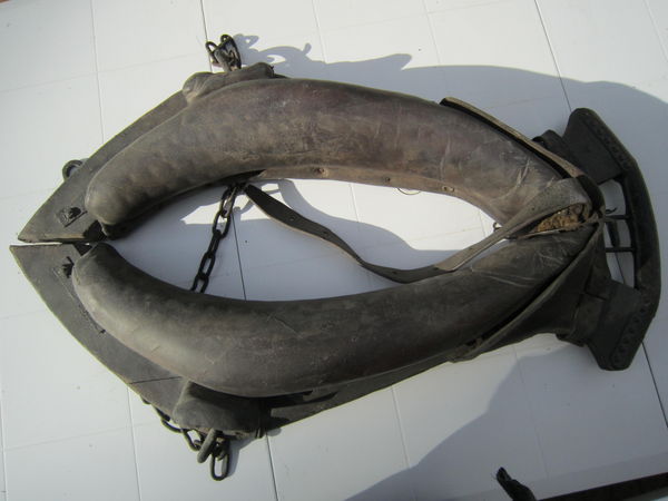 VIEUX HARNAIS D'ATTELAGE EN CUIR 120 67000 Strasbourg