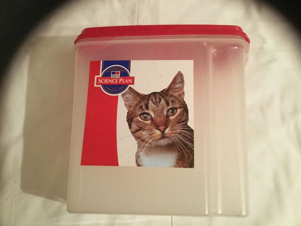 Bo&icirc;te de rangement nourriture chien/chat 8 45560 Saint-denis-en-val