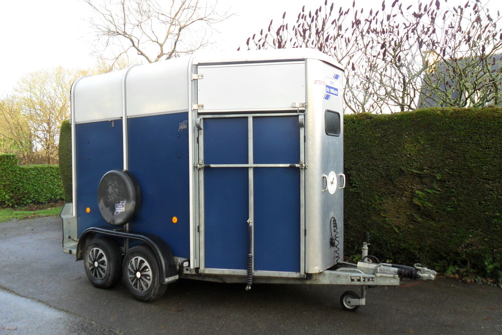 van ifor williams 30 56630 Langonnet