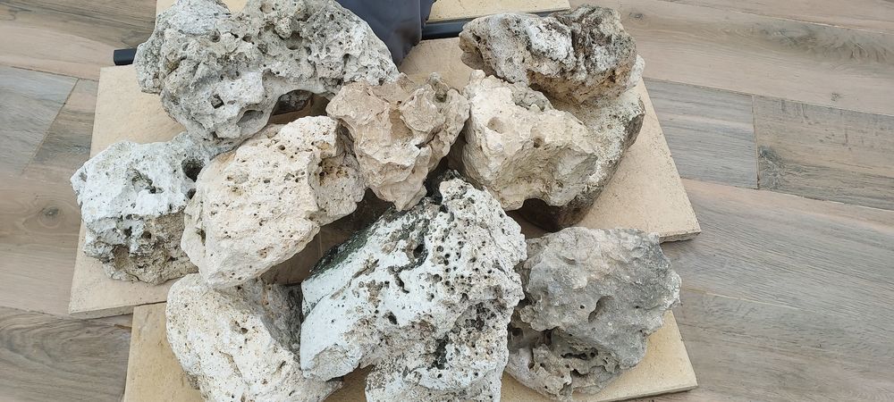 PIERRES AQUARIUM 1 30129 Manduel