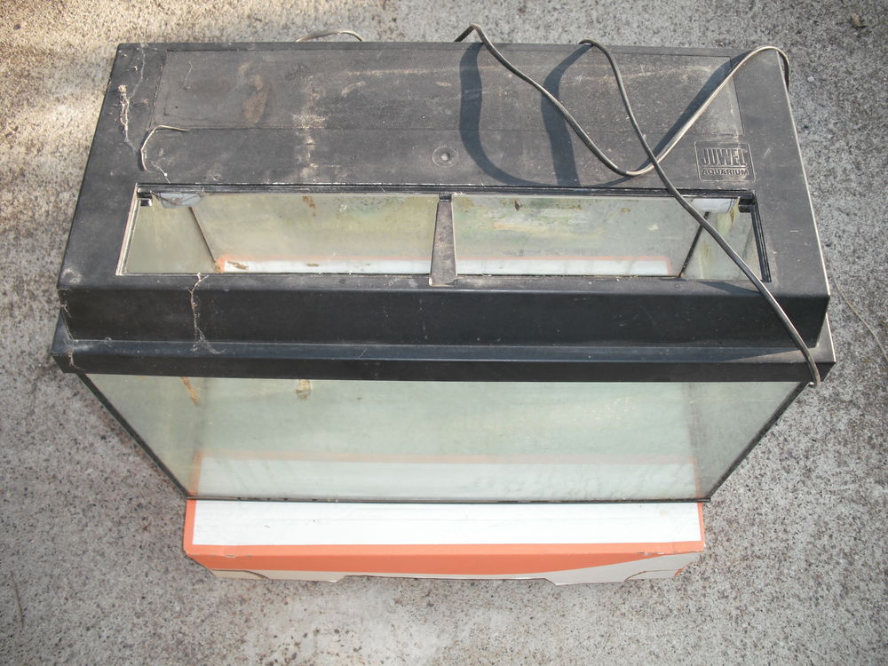 Aquarium 72 litres 45 34290 Valros