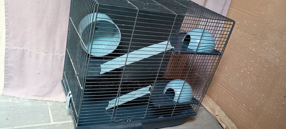 Grande cage de marque 55 30000 N�mes