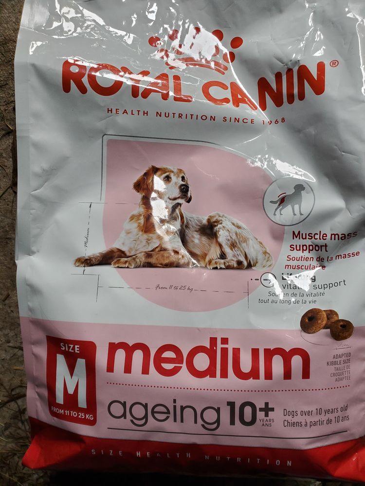 croquettes M&eacute;dium ROYAL CANIN Age + 10  en 3 kg 20 71300 Montceau-les-mines