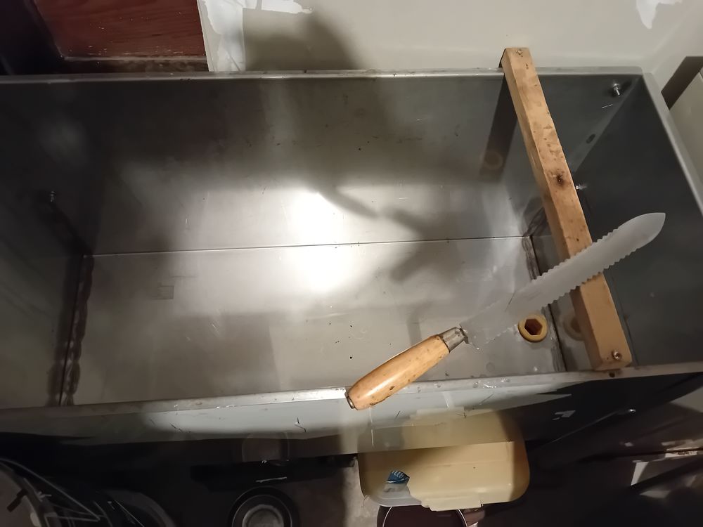 Bac &agrave; desoperculer pour miel 300 32600 Pujaudran