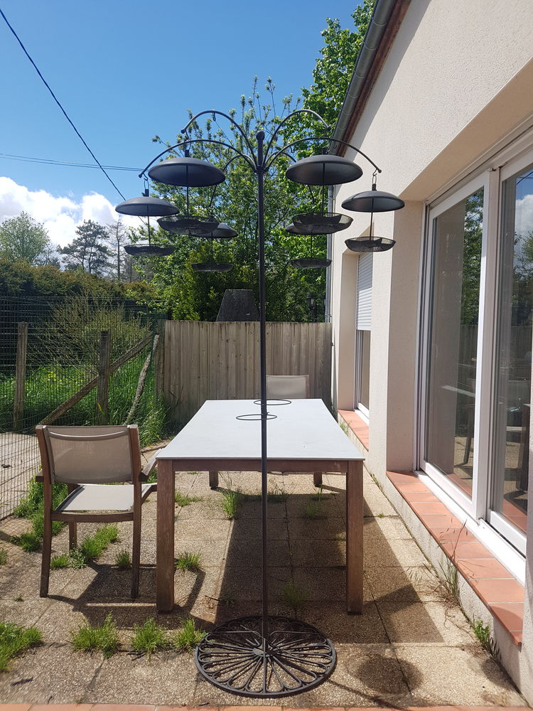 Grand poteau d'alimentation pour oiseaux du jardin 400 45230 La bussi�re