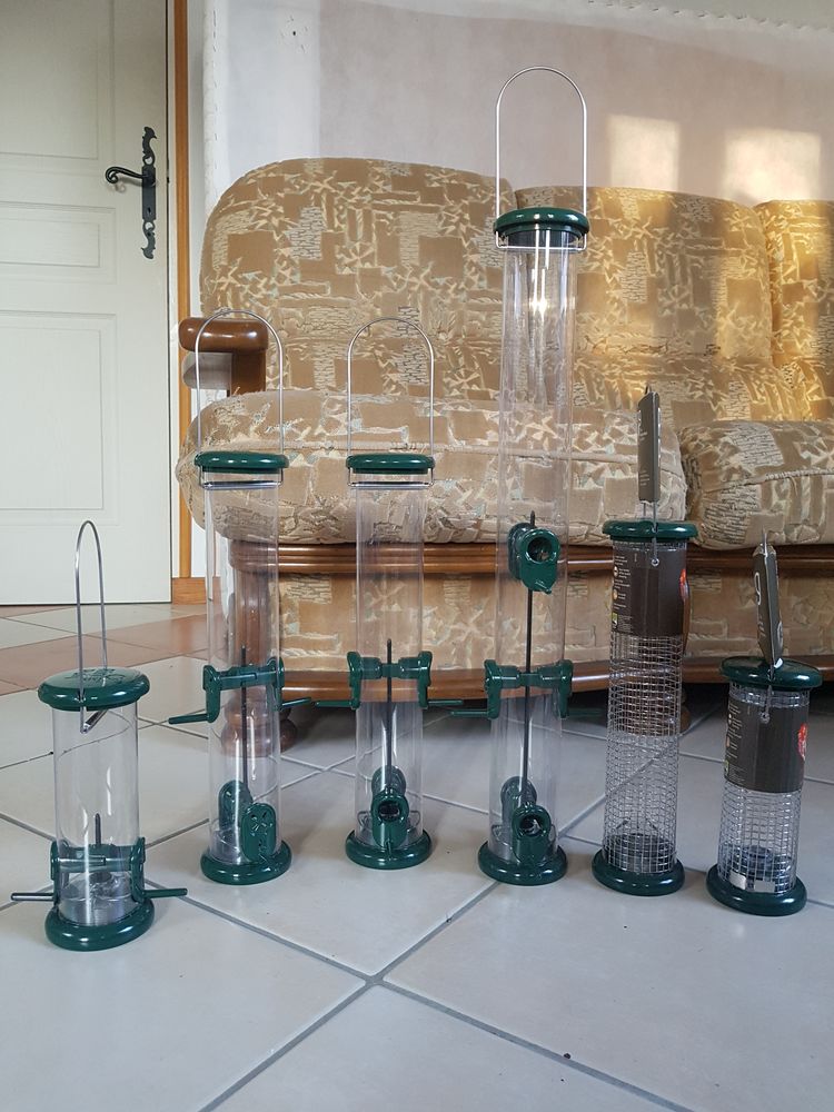 Mangeoires silo en acier pour oiseaux du jardin 25 45230 La bussi�re