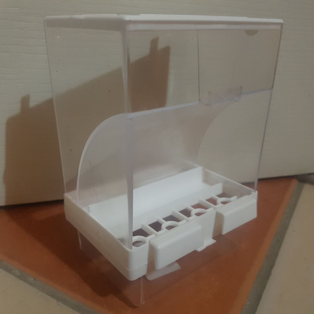 Mangeoires commodores pour oiseaux 4 45230 La bussi�re