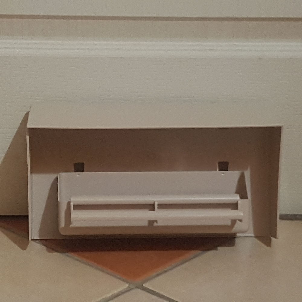 Mangeoires anti projections avec perchoir 15 45230 La bussi�re