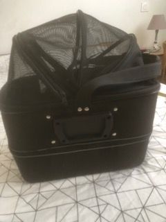  Panier de transport pour petit chien adaptable sur v&eacute;lo
55 56890 Saint-av�