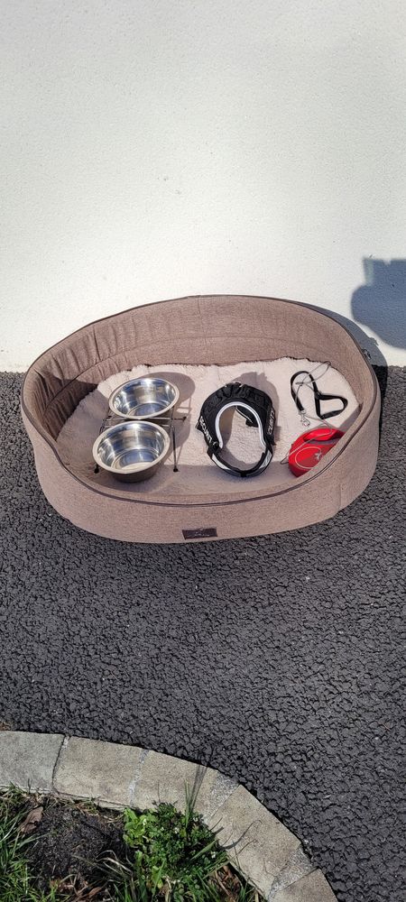 Panier, gamelles, laisse, harnais 25 33590 Vensac
