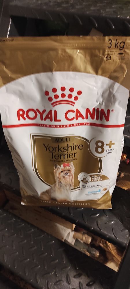  croquettes royal canin Yorkshire terrier 8+ 30 59184 Sainghin-en-weppes
