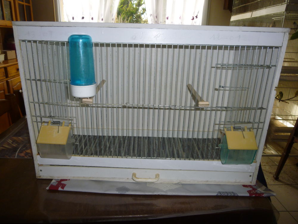 2 cages d &eacute;levage pvc
40 62250 Marquise