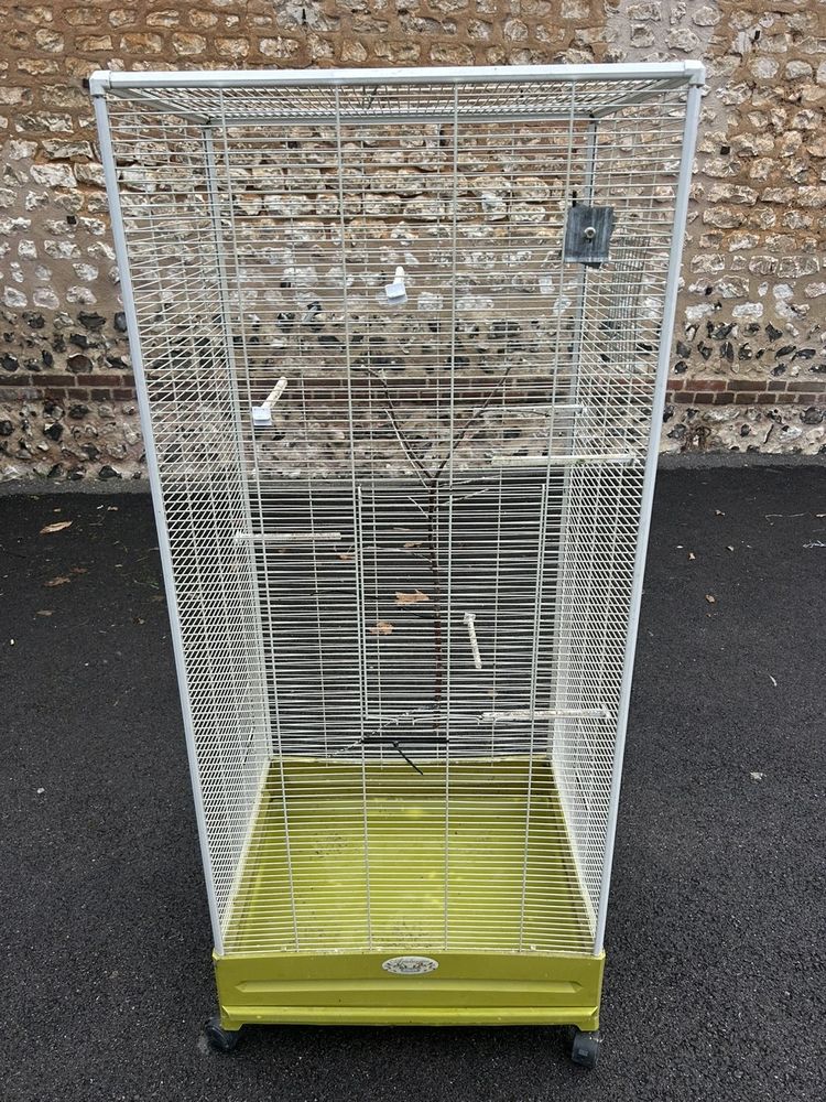 VOLIERE 60 27400 Louviers