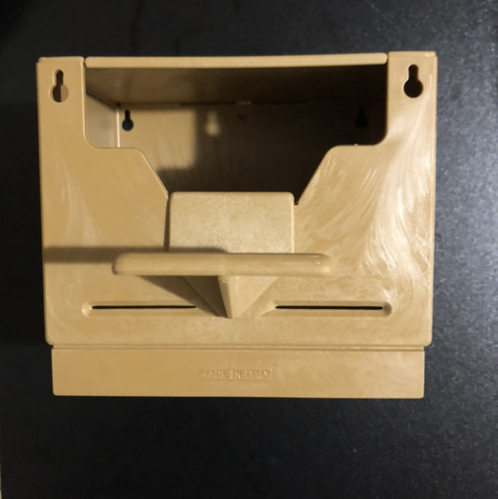 Nid en plastique 5 10000 Troyes