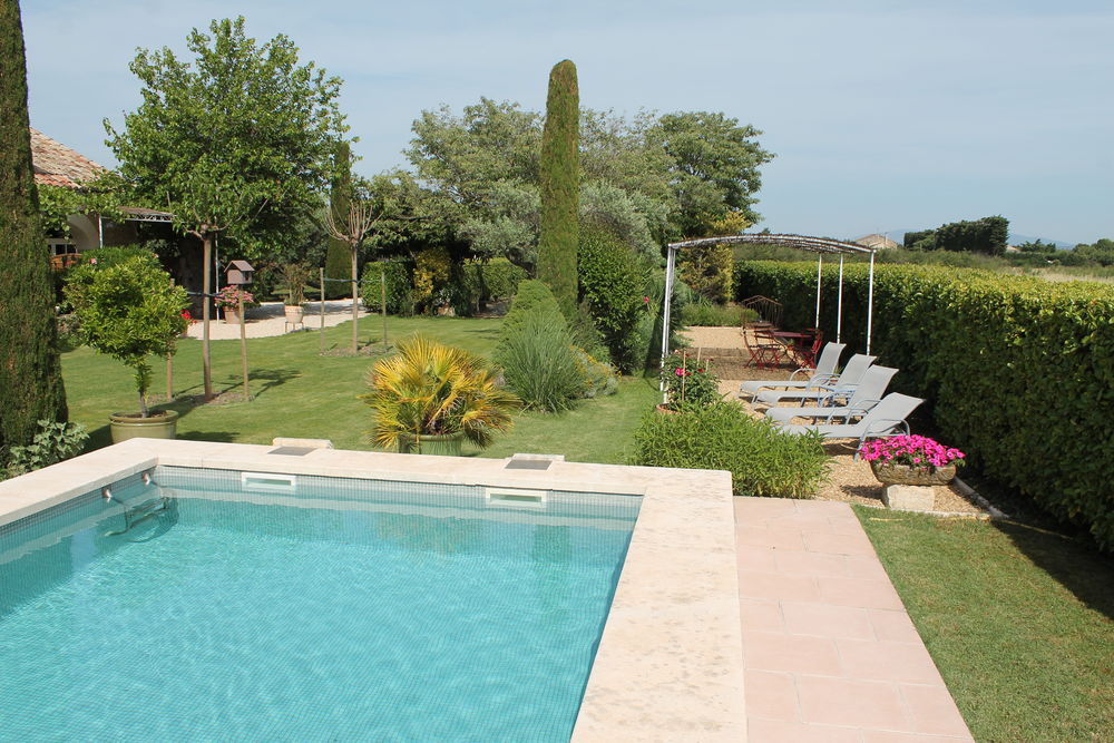   gite cosy dans mas avec piscine tout confort Provence-Alpes-Côte d'Azur, Robion (84440)