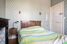 Location Chambre ARRAS chambre meublée privée dans Maison proche GARE Arras