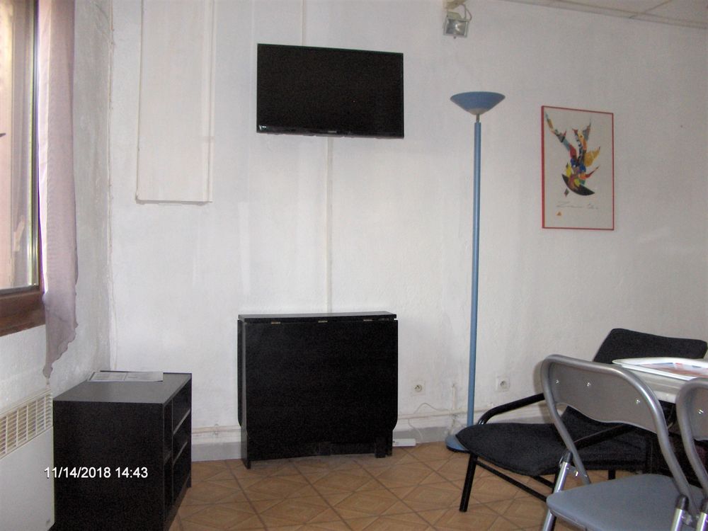 studio meublé en RDC