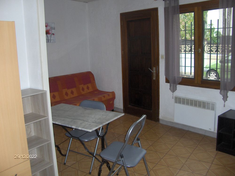 studio meublé en RDC