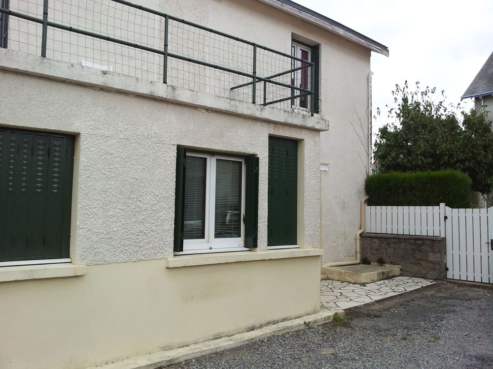 STUDIO 20M2 ENTRE LECLERC ET CENTRE VILLE GUERET
