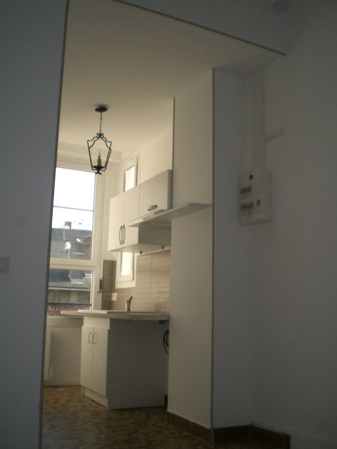 PETIT T2 - NEUF DE RENOVATION -EN VILLE