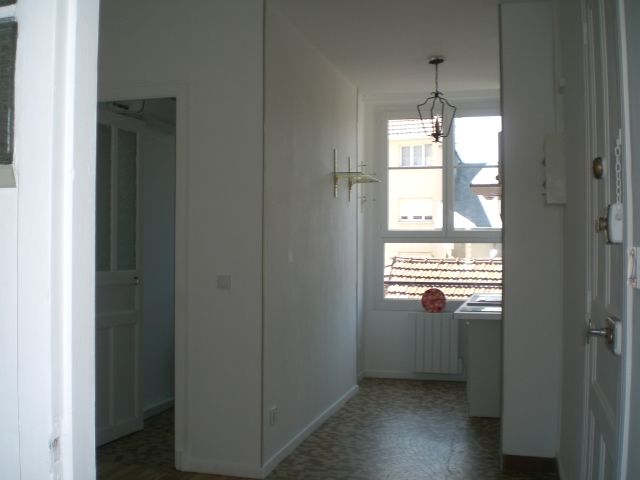 PETIT T2 - NEUF DE RENOVATION -EN VILLE