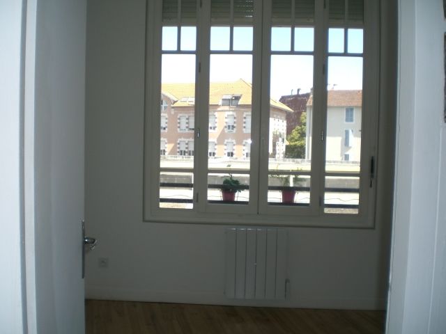PETIT T2 - NEUF DE RENOVATION -EN VILLE