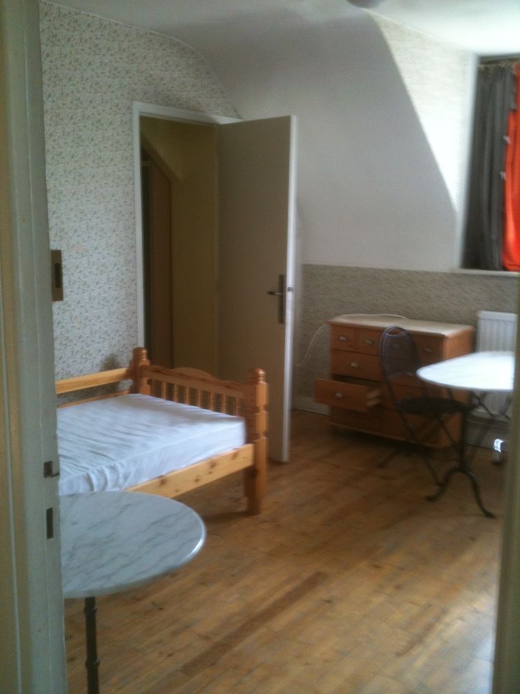 chambre indépendante chez l'habitant toutes taxes comprises