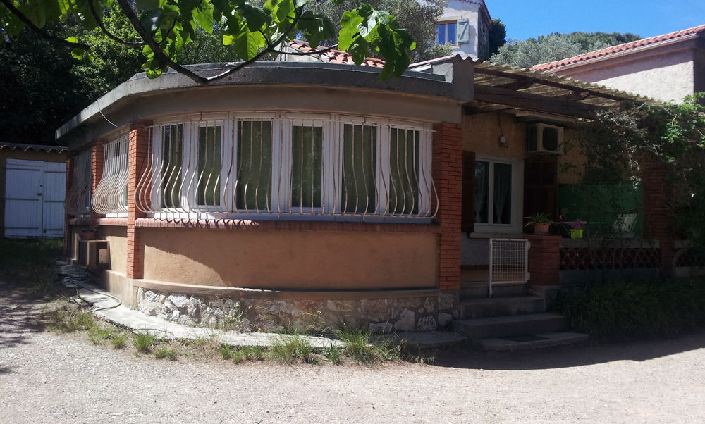 T1 & T3 en rez de jardin, ds petite propriété arborée