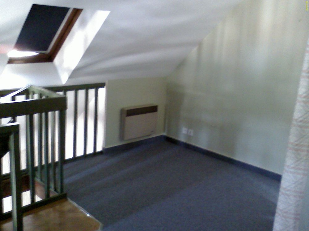 Vaste studio meublé 4ieme etg Villefranche Rouergue