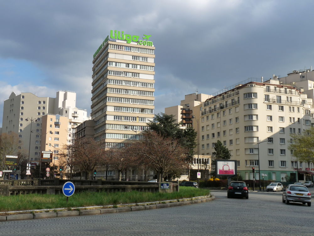 Location Empl Parking Long S S Porte De La Plaine Immeuble Liligo Paris Annonce Particulier Wi163366466