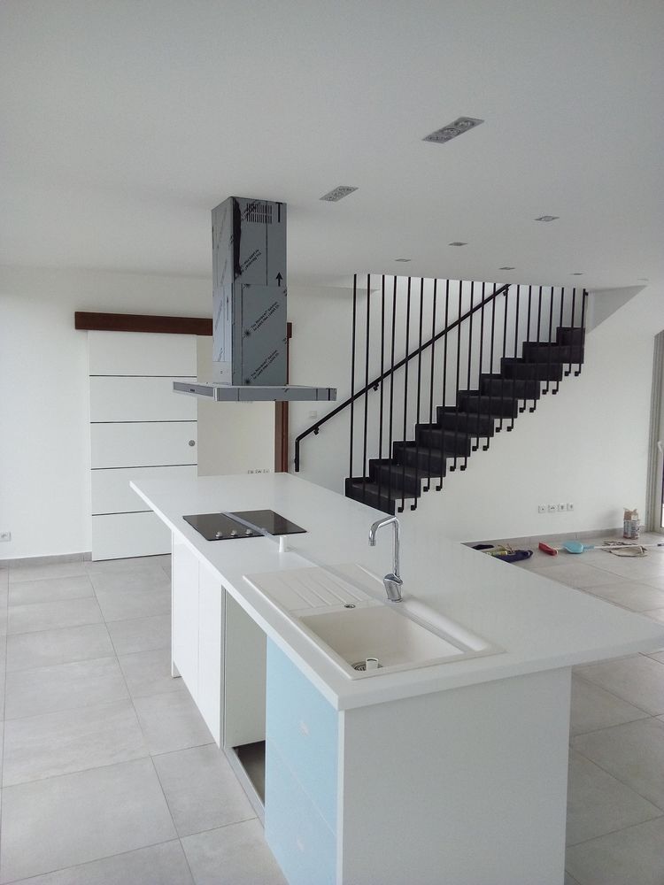 Villa F 4 mitoyenneté horizontale idéale defics