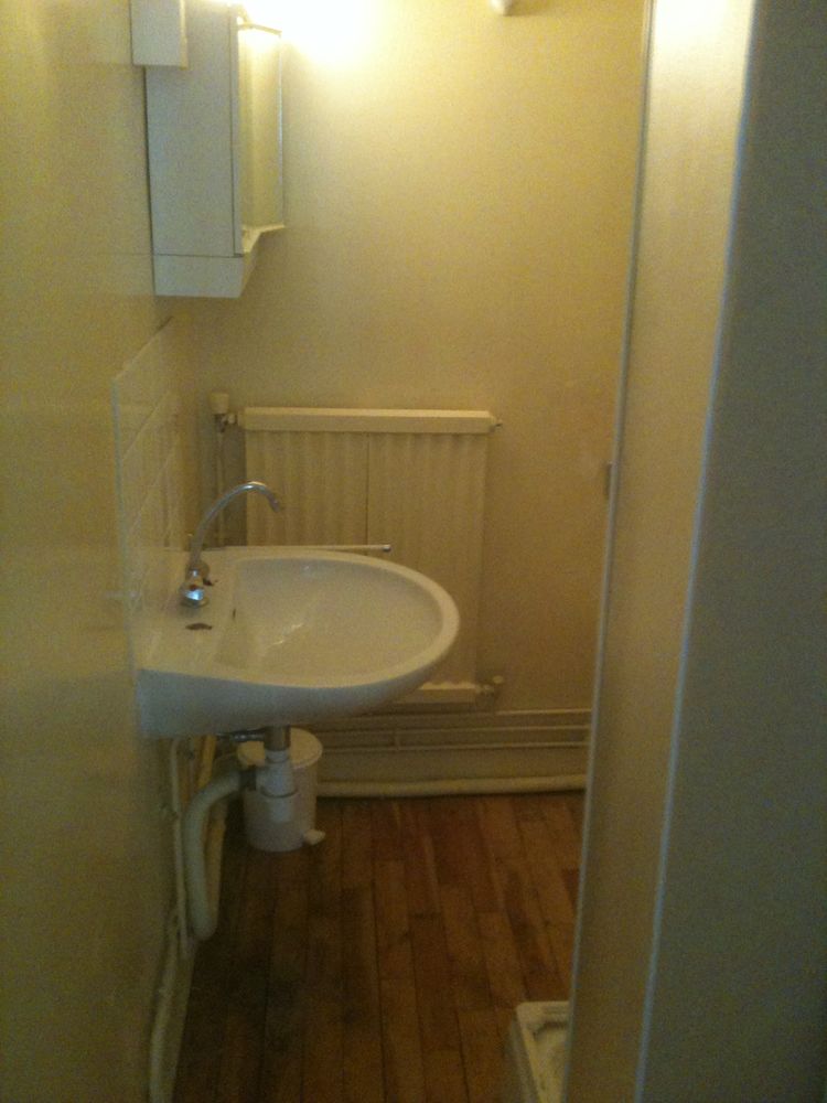 chambre meublé indépendante chez l'habitant av internet TCC