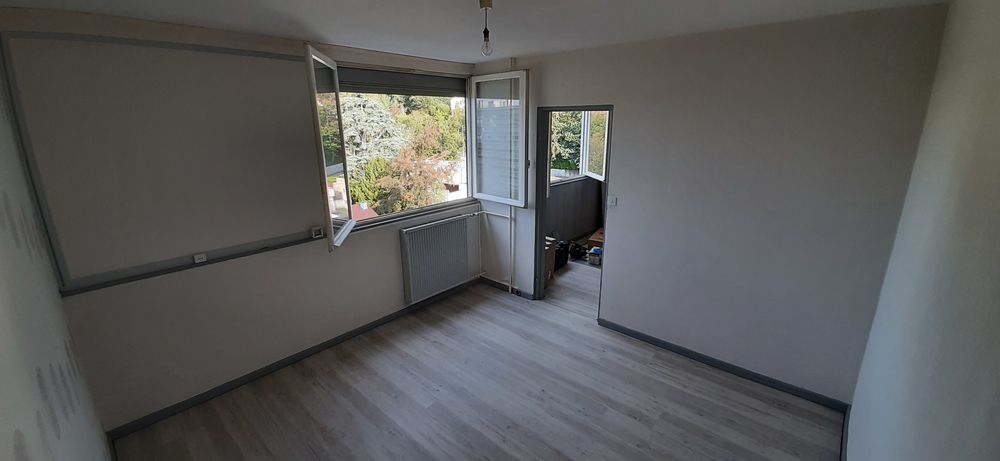 Appartement F2 50m2 secteur La Métare très lumineux.