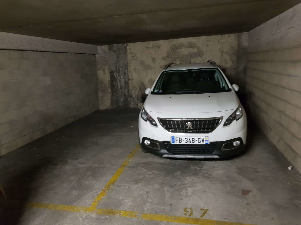 Location Place De Parking 19eme Arrondissement Porte Des Lilas Paris Annonce Particulier Wi165587511