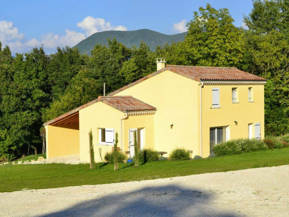 Villa meublée récente très au calme (Dieulefit)