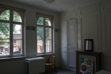 ST LEU/ CITADELLE STUDIOS MEUBLES EN PARFAIT ETAT