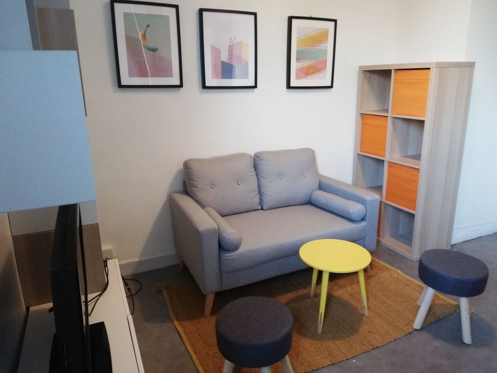 ST LEU/ CITADELLE STUDIOS MEUBLES EN PARFAIT ETAT