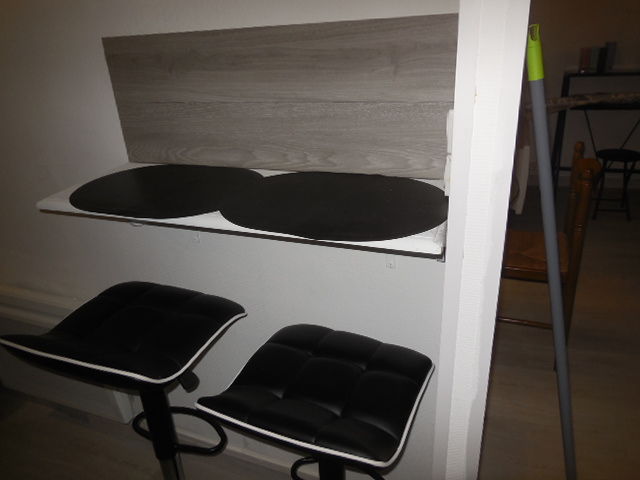 Appartement f2 meublé 2em étage centre-ville piétonnier