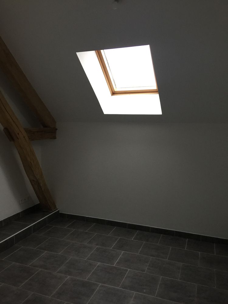 Appartement 85m2 Triplex 3 pièces.899€ Libre de suite