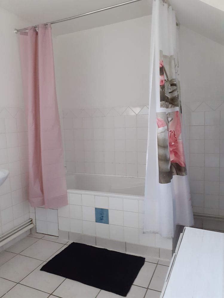 Studio meublé et F2 quartier calme