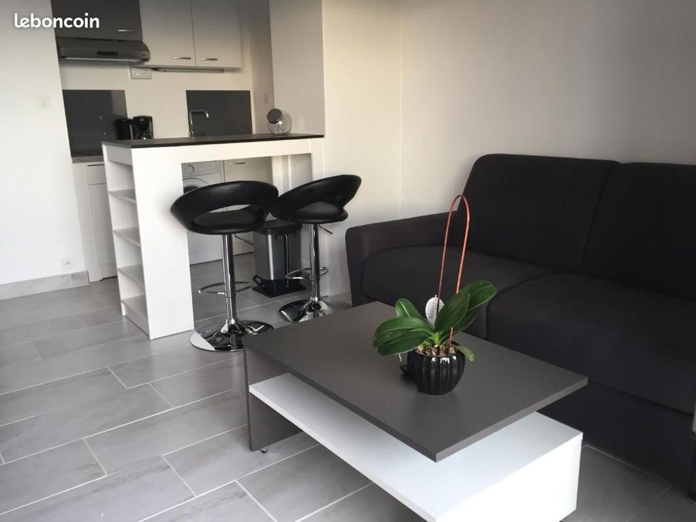 APPARTEMENT TOUT EQUIPE DISPONIBLE A L'ANNEE