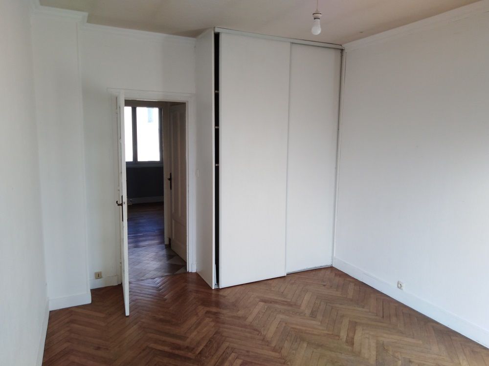 T3 - 70m2 - rue Emile Zola Grenoble - 820 euros